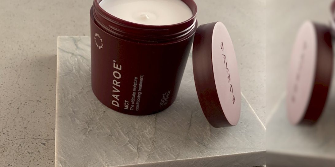 This is the best moisturizing hair mask. DAVROE MCT