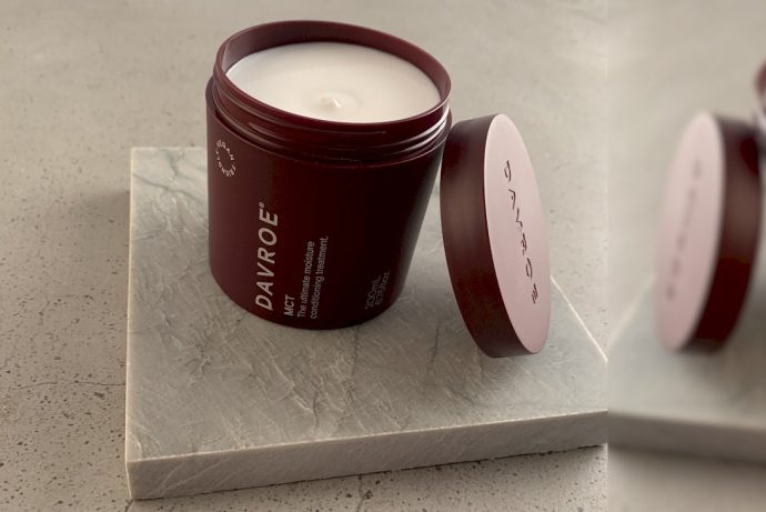 This is the best moisturizing hair mask. DAVROE MCT